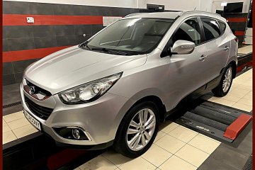 Nawigacja Czujniki Parkowania Podgrzewane Fotele x4