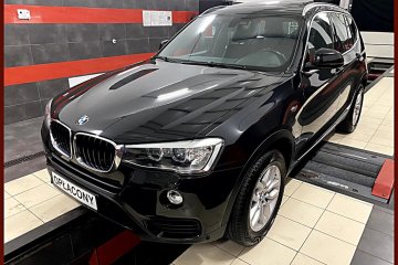 automat kamera cofania szyberdach nawigacja czujniki parkowania