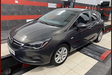 1.4 T Benzyna Ledy Nawigacja Czujnki Parkowania