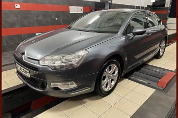 2.0 Benzyna Bi-Xenon Skóry Podgrzewane/El.Fotele